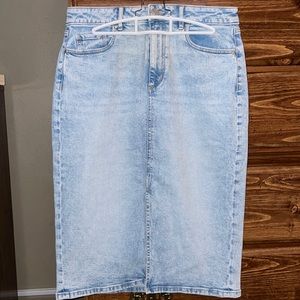 Women size 6 Denim Pencil skirt